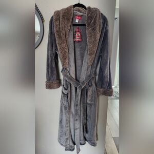 Cozy Cabin Super Soft Plush Spa Robe